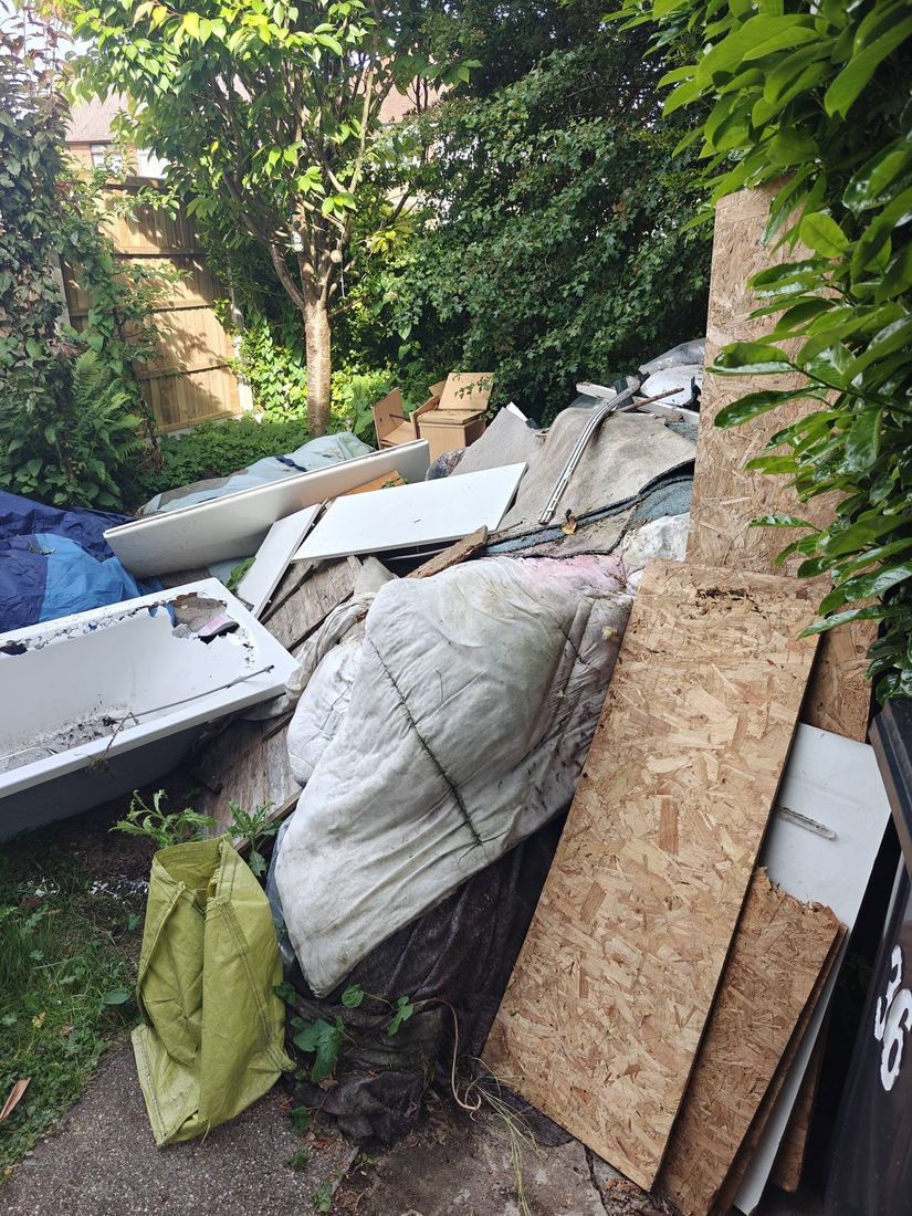Before - Kittoe Removals and Waste clearance job